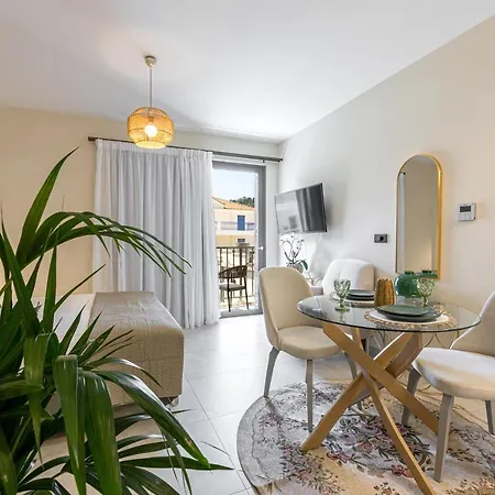 Meraviglia Apartment *